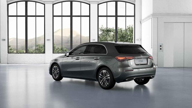 Mercedes-Benz A-KLASSE 250e Star Edition Luxury Line | Panoramaschuifdak | Stoelverwarming | Achteruitrijcamera |