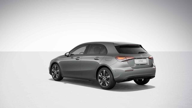 Mercedes-Benz A-KLASSE 180 Star Edition Luxury Line | Night | Achteruitrijcamera | LED-koplampen | Dodehoekassistent