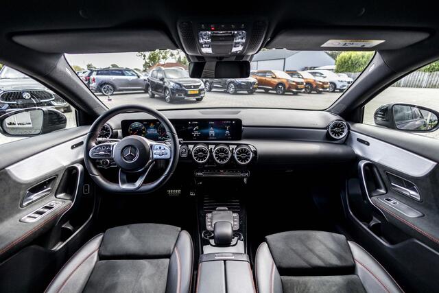 Mercedes-Benz A-KLASSE 250 e Business Solution AMG | Camera | LED