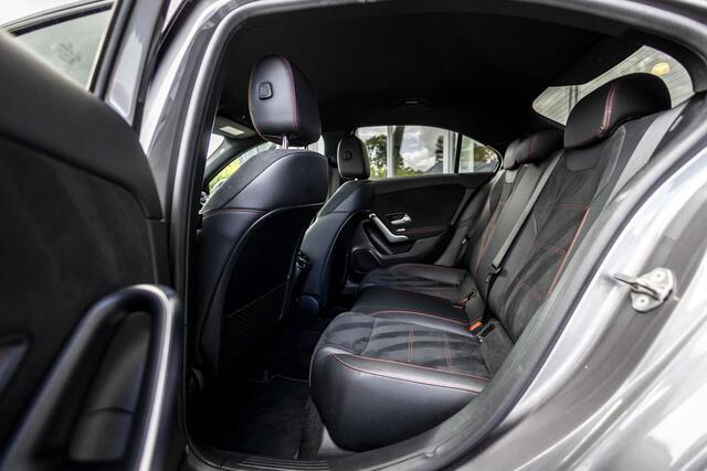 Mercedes-Benz A-KLASSE 250 e Business Solution AMG | Camera | LED