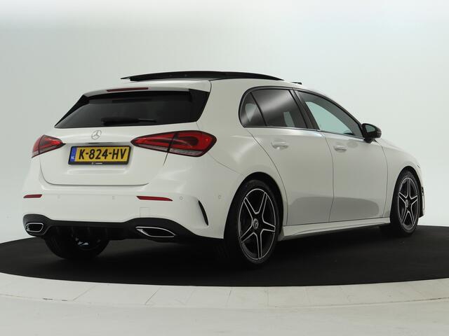 Mercedes-Benz A-KLASSE 180 Business Solution AMG AMG Line | Night Pakket | Panorama Schuif-Kanteldak | Sfeerverlichting. Inclusief 24 maanden MB Certified garantie voor Europa.