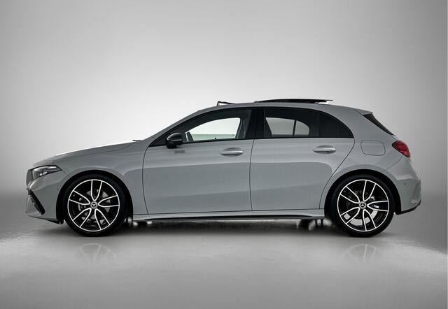 Mercedes-Benz A-KLASSE 180 Business Solution AMG | AMG Line Plus pakket | Panoramaschuifdak | Augmented Reality Navigation | MBUX interieurassistent | 360° camera | Voorstoelen met memory | Head-up display |