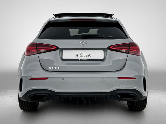 Mercedes-Benz A-KLASSE 180 Business Solution AMG | AMG Line Plus pakket | Panoramaschuifdak | Augmented Reality Navigation | MBUX interieurassistent | 360° camera | Voorstoelen met memory | Head-up display |