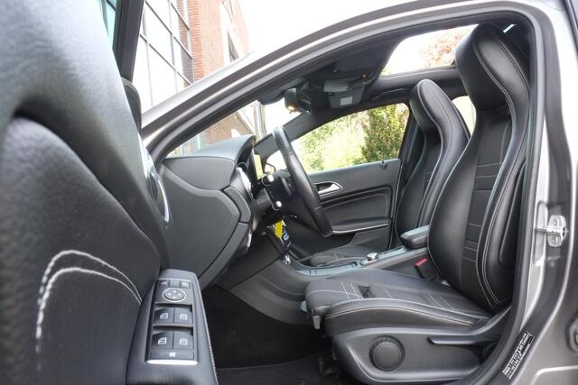 Mercedes-Benz A-KLASSE 180 Prestige Panoramadak, Trekhaak, Dodehoek detectie