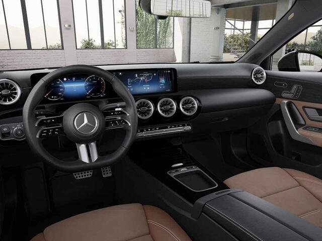 Mercedes-Benz A-KLASSE Hatchback 180 Business Solution AMG