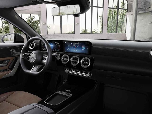 Mercedes-Benz A-KLASSE Hatchback 180 Business Solution AMG