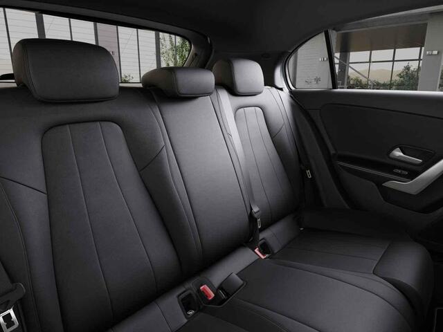Mercedes-Benz A-KLASSE Hatchback 180 Business Solution Luxury