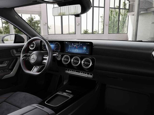 Mercedes-Benz A-KLASSE Hatchback 180 Business Solution AMG