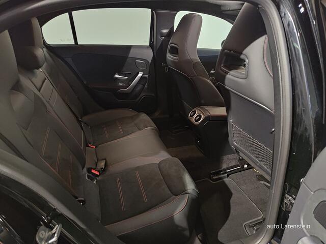 Mercedes-Benz A-KLASSE 200 164pk AMG Line Premium Plus Edition DCT 120kw Panoramadak