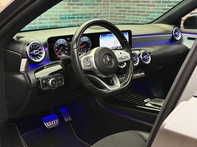 Mercedes-Benz A-KLASSE 200 Advantage AMG Panorama Sfeer Trekhaak Stoelvrwm