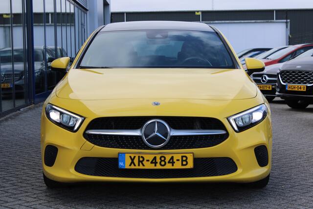 Mercedes-Benz A-KLASSE 180 AUT7 Business Solution PANORAMADAK NAVI CAMERA WIDESCREEN