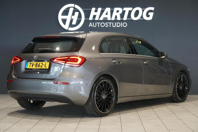 Mercedes-Benz A-KLASSE 180 d AUTOMAAT + AFNEEMBARE TREKHAAK / 19'' / LED / CAMERA