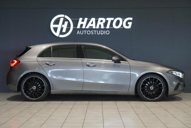 Mercedes-Benz A-KLASSE 180 d AUTOMAAT + AFNEEMBARE TREKHAAK / 19'' / LED / CAMERA