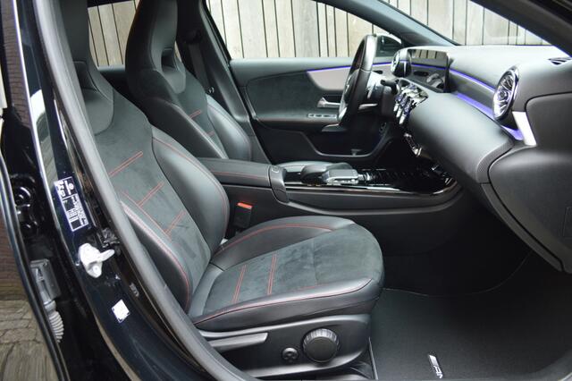 Mercedes-Benz A-KLASSE 250 e AMG Led Panorama Distronic Head-Up Camera 360 Night Keyless Pdc