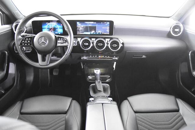 Mercedes-Benz A-KLASSE 180 Business Solution *1ste Eigenaar*Navigatie*Parkassist*