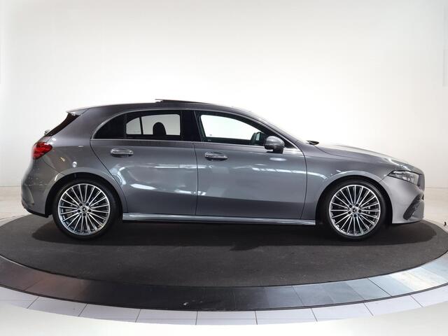 Mercedes-Benz A-KLASSE 180 Star Edition AMG Line | AMG Line Plus | | Panoramaschuifdak | Head-up display | Multibeam LED | Elektrisch voorstoelen met geheugen