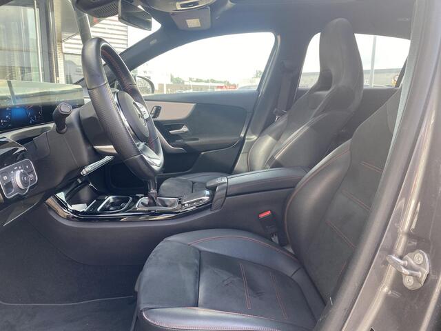 Mercedes-Benz A-KLASSE 180 AMG | Panoramadak | Memory Stoelen