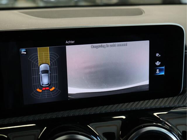 Mercedes-Benz A-KLASSE 160 Sport Business Solution [WIDESCREEN, APPLE CARPLAY, ANDROID AUTO, STOELVERWARMING, CAMERA, SPORTSTOELEN, NIEUWSTAAT]