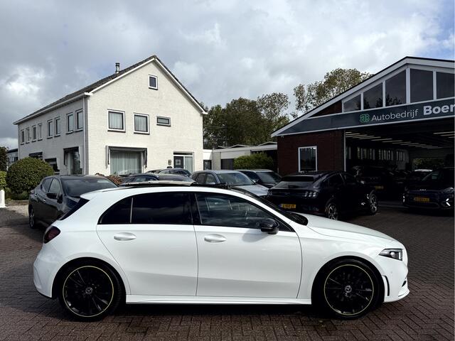 Mercedes-Benz A-KLASSE 200 Amg Line Premium Plus Panoramadak, 19'Lmv, Chameleon voorruit