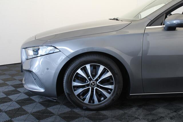 Mercedes-Benz A-KLASSE 180 d Premium |Navi|Camera|