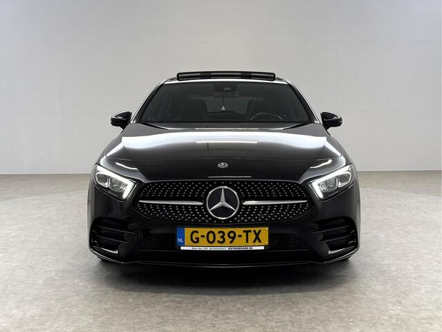 Mercedes-Benz A-KLASSE 180 AMG | NAP | Pano | Virtual | Camera | LED | Navigatie | Stoelverwarming