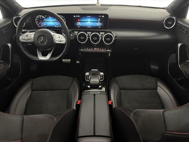 Mercedes-Benz A-KLASSE 180 AMG | NAP | Pano | Virtual | Camera | LED | Navigatie | Stoelverwarming