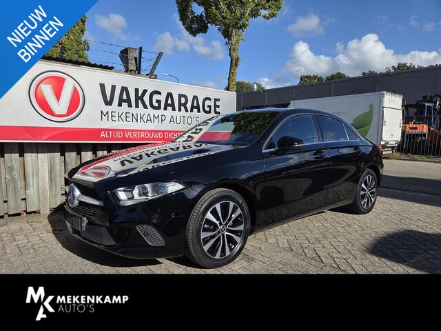 Mercedes-Benz A-KLASSE 250 e 17"/Stoelverwarming/PDC v+a/Apple Carplay & Android Auto/DAB/Navigatie/Climate