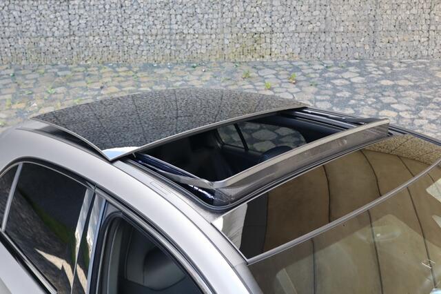 Mercedes-Benz A-KLASSE 180 Edition AMG | Geen import | Schuifdak | Sfeer verlichting |