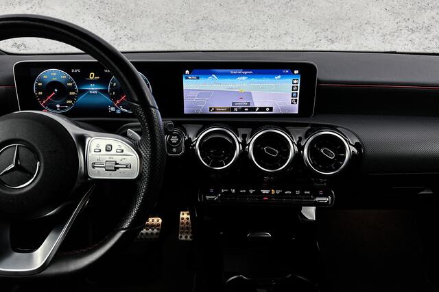 Mercedes-Benz A-KLASSE 180 Business Solution AMG | Camera | Cruise control | Stoelverwarming | Digitaal display
