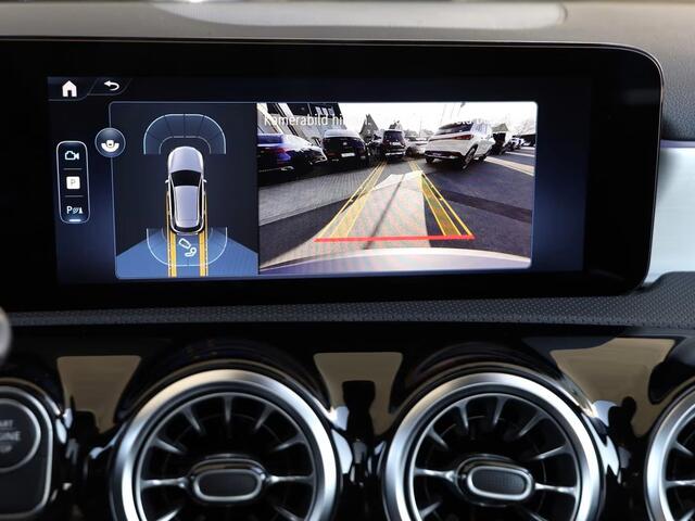 Mercedes-Benz A-KLASSE 250e AMG ** LED, MBUX+, PANORAMA, NIGHT, TREKH, WINTER, 19-inch LMV ** 1e EIG - ex MB-AG - UNFALLFREI ** ** INFORMEER OOK NAAR ONZE AANTREKKELIJKE FINANCIAL-LEASE TARIEVEN **