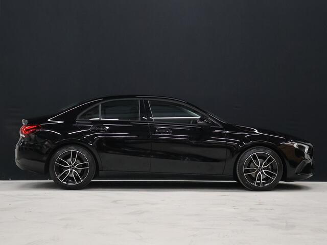 Mercedes-Benz A-KLASSE 180 Luxury Line [CAMERA, STOELVERWARMING, PDC V+A, BLUETOOTH, CLIMATE CONTROL, CRUISE CONTROL, NIEUWSTAAT]