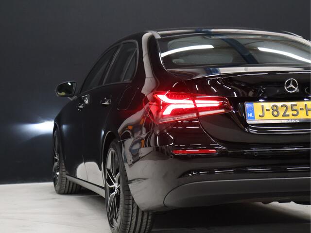 Mercedes-Benz A-KLASSE 180 Luxury Line [CAMERA, STOELVERWARMING, PDC V+A, BLUETOOTH, CLIMATE CONTROL, CRUISE CONTROL, NIEUWSTAAT]