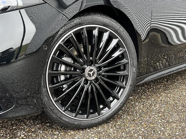 Mercedes-Benz A-KLASSE 200 AMG Line | Bruin Interieur | Night | Pano |