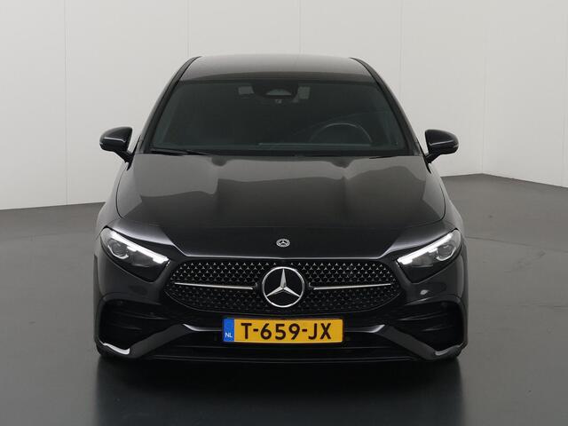 Mercedes-Benz A-KLASSE 180 AMG Line | Premium pakket | Burmester | Night pakket | Multibeam |