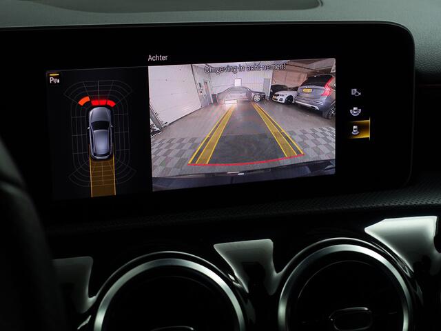 Mercedes-Benz A-KLASSE AMG 35 4MATIC Premium Plus- Burmester Surround, Stoel Memory, Zitcomfort, Dealer Onderhouden