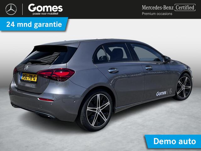 Mercedes-Benz A-KLASSE 180 Star Edition Luxury | Panoramadak | Night Pakket | Dodehoekassistent | Sfeerverlichting | Stoelverwarming | Parkeersensoren | Achteruitrijcamera | Elektrisch Inklapbare Buitenspiegels