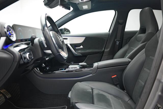 Mercedes-Benz A-KLASSE 250 e AMG Line |Pano|Dodehoek|Draadloos Laden|