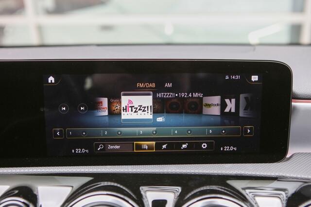 Mercedes-Benz A-KLASSE 180 Bns Sol. AMG | Pano |