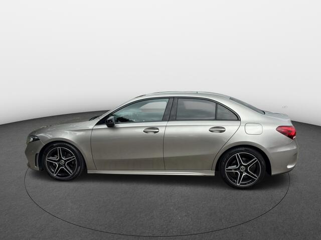 Mercedes-Benz A-KLASSE 200 Business Solution AMG Aut [ Panoramadak Nav Privacy glass ]