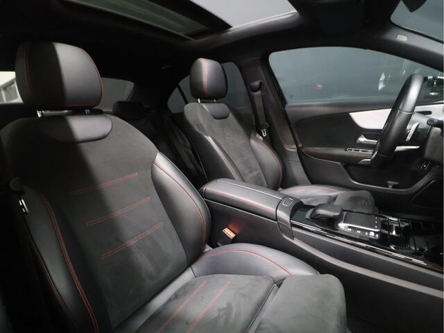 Mercedes-Benz A-KLASSE 200 AMG Sport [SFEER, SCHUIFKANTELDAK, CAMERA, PDC 360, MEMORY SEATS, STOELVERWARMING, CRUISE CONTROL, FLIPPERS, NAVIGATIE, NIEUWSTAAT]