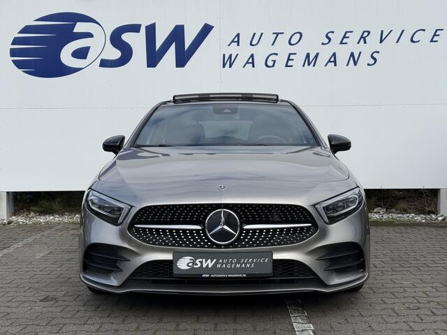 Mercedes-Benz A-KLASSE 200 Business Solution AMG | Pano | MultiBeam LED | Ambient Light | Memory | Keyless | 18 inch