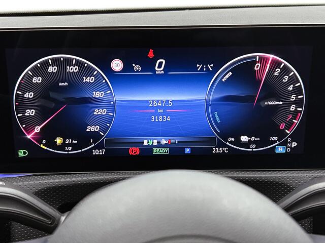 Mercedes-Benz A-KLASSE 250 e AMG Limousine | Panorama Schuif/kanteldak | Night Pakket | Stuurverwarming| Stoelverwarming | | Sfeerverlichting | Spiegel Pakket | Parkeer Pakket Inclusief 24 maanden MB Certified garantie voor Europa.