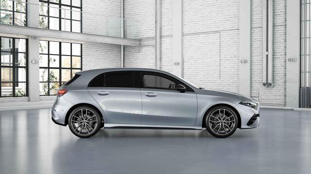 Mercedes-Benz A-KLASSE 180 Business Solution AMG | Panoramaschuifdak | AMG Line Plus pakket | 19"AMG-velgen | Head-up display | Dodehoekassistent |