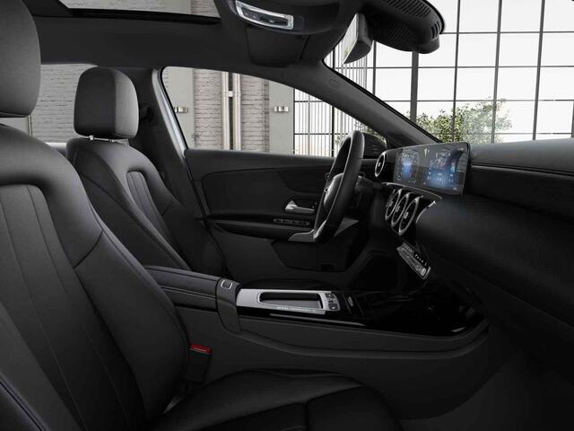 Mercedes-Benz A-KLASSE Hatchback 180 Business Solution Luxury Panorama dak