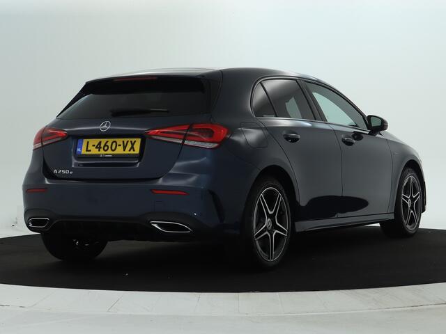 Mercedes-Benz A-KLASSE 250 e Business Solution AMG Limited | Achteruitrijcamera | Sfeerverlichting | Nightpakket | Inclusief 24 maanden MB Certified garantie voor Europa.
