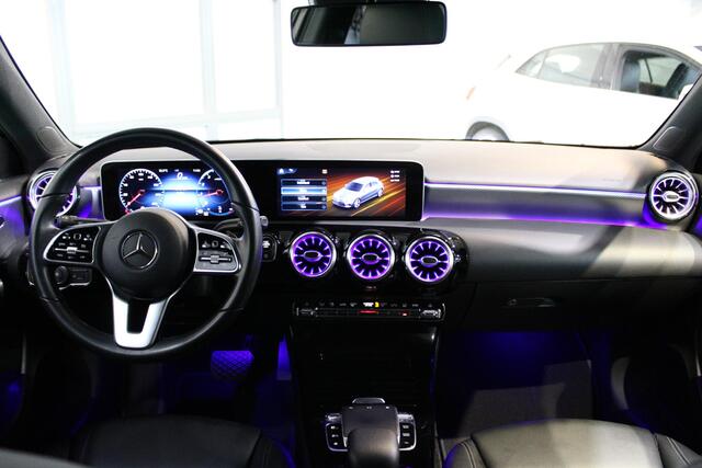 Mercedes-Benz A-KLASSE Hatchback 200 Launch Edition Premium Or. NL Auto | Compl. dealer onderh.