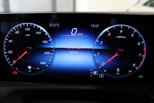 Mercedes-Benz A-KLASSE Hatchback 200 Launch Edition Premium Or. NL Auto | Compl. dealer onderh.