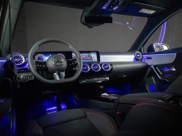 Mercedes-Benz A-KLASSE Hatchback 180 Star Edition Limited AMG Line Panorama dak