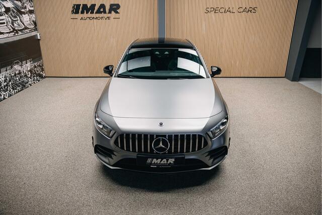 Mercedes-Benz A-KLASSE 250 e | Burmester | Pano | Hybride | Matte Grijs | Head-Up | Stoelverwarming |