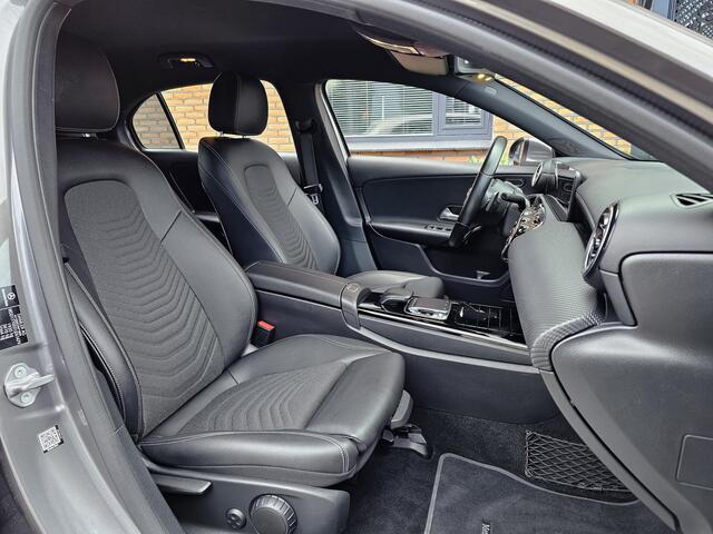 Mercedes-Benz A-KLASSE 180D LIMITED AUTOM SPORTLEDER NAVI CAMERA 17 INCH AMG-LMV PDC